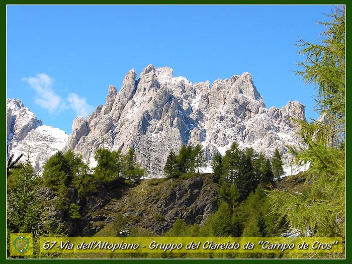 foto: il Ciarìdo dai tabià de Cianpo de Cros sulla Via dell'Altopiano