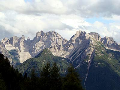 Cridola e Montanel dai Crepe dele Pasture, sull'Anello delle Aquile (sv. 16)