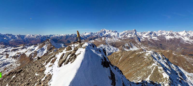 Superb views to Mont Blanc and Grand Combin from Val D'Aosta: Mont Fallere