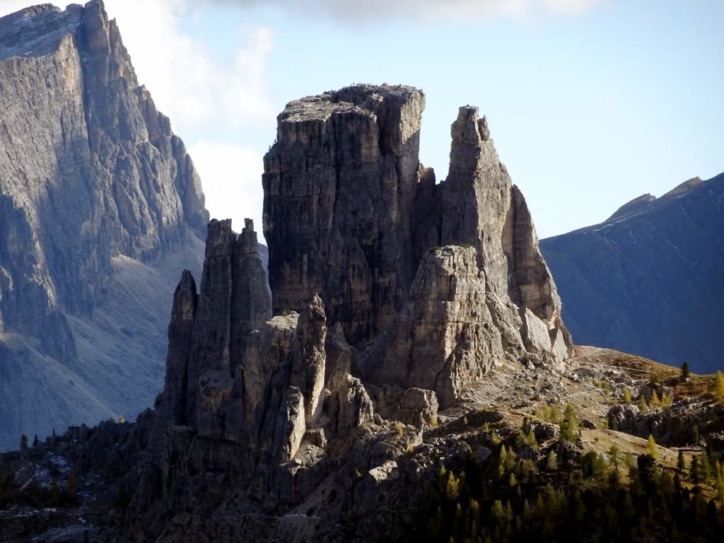 Cinque Torri dalla base del Col dei Bos