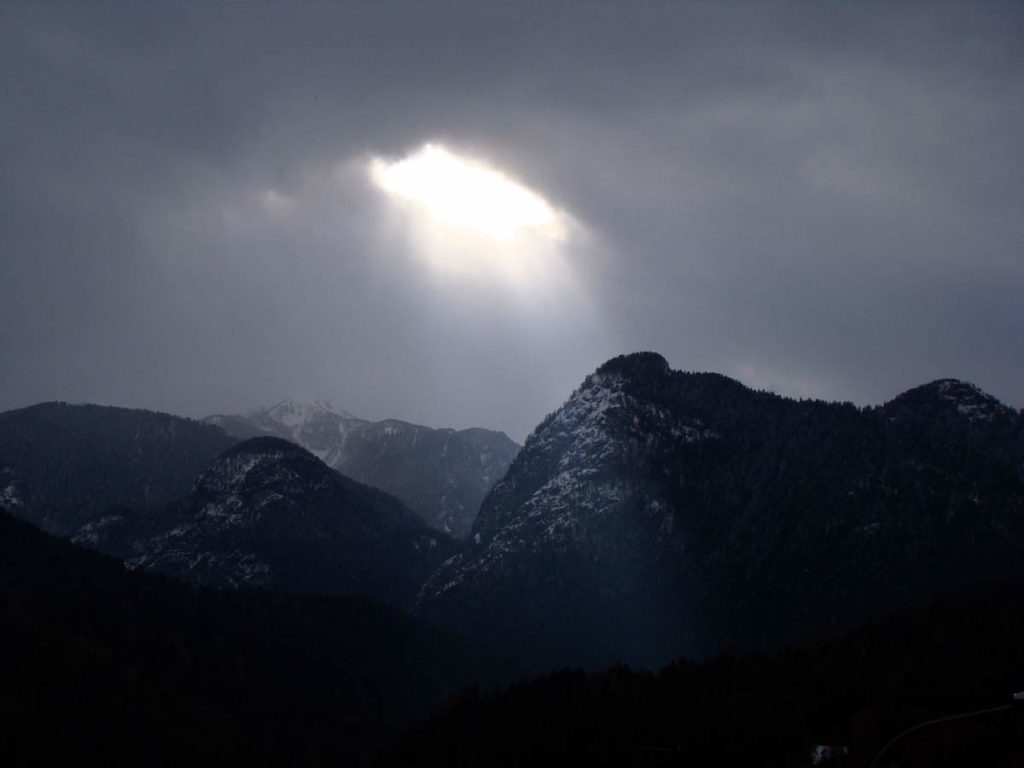 Squarcio nel cielo verso Col Audoi