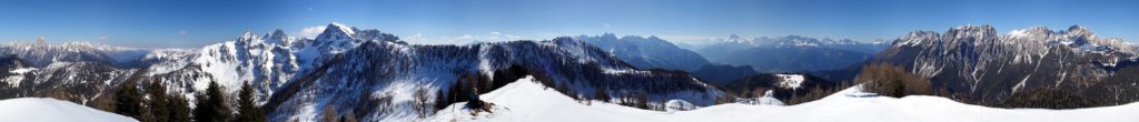 Panoramica 360° da Monte Verna: dalla Terza Media al gruppo dei Brentoni passando per Tiarfin, Cridola, Antelao, Tre Cime di Lavaredo