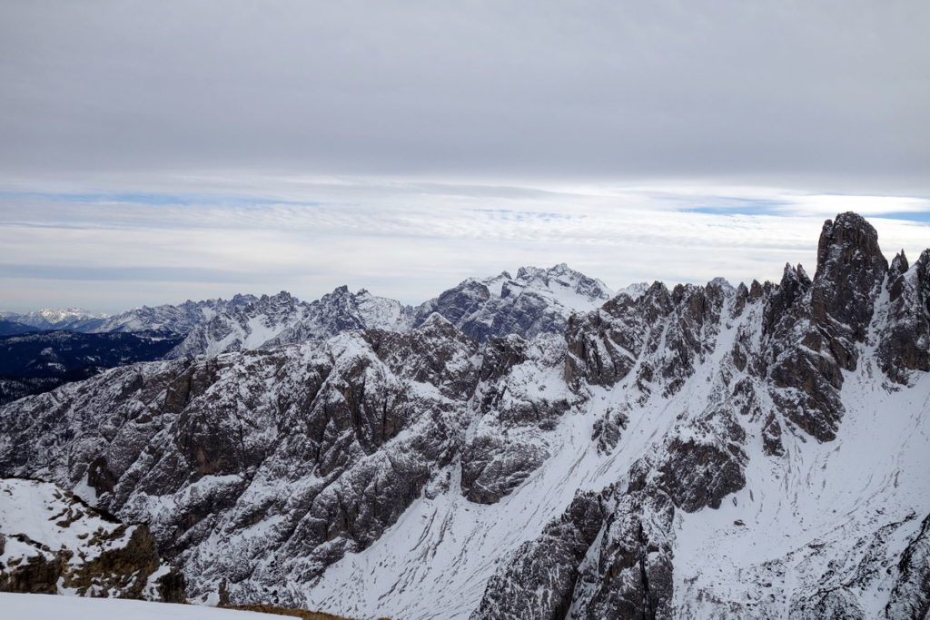 Dalle Cianpedele verso Torre Siorpaes e il costone che corona Val Cianpedele