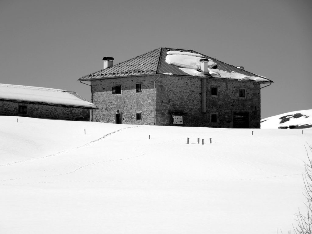 Casera Doana, 1911 m