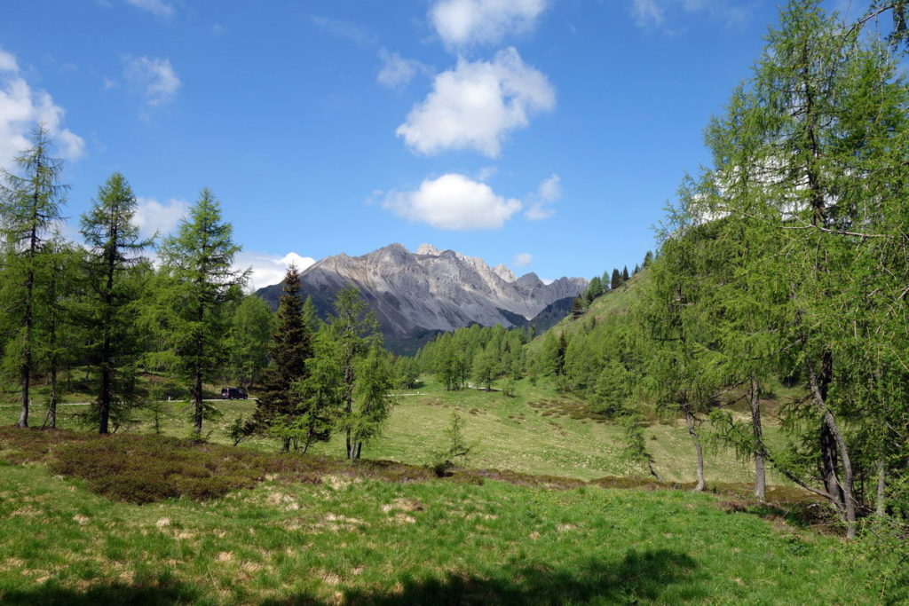 Dai fianchi del M. Pezzocucco verso Tiarfin e Tudai di Razzo